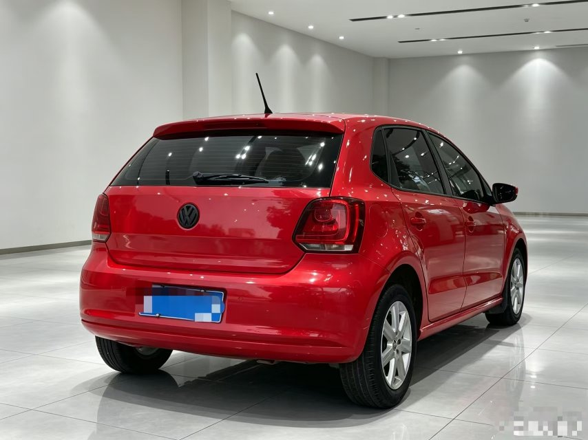 Volkswagen Polo 2013 #4 Volkswagen Polo 2013 car image #4