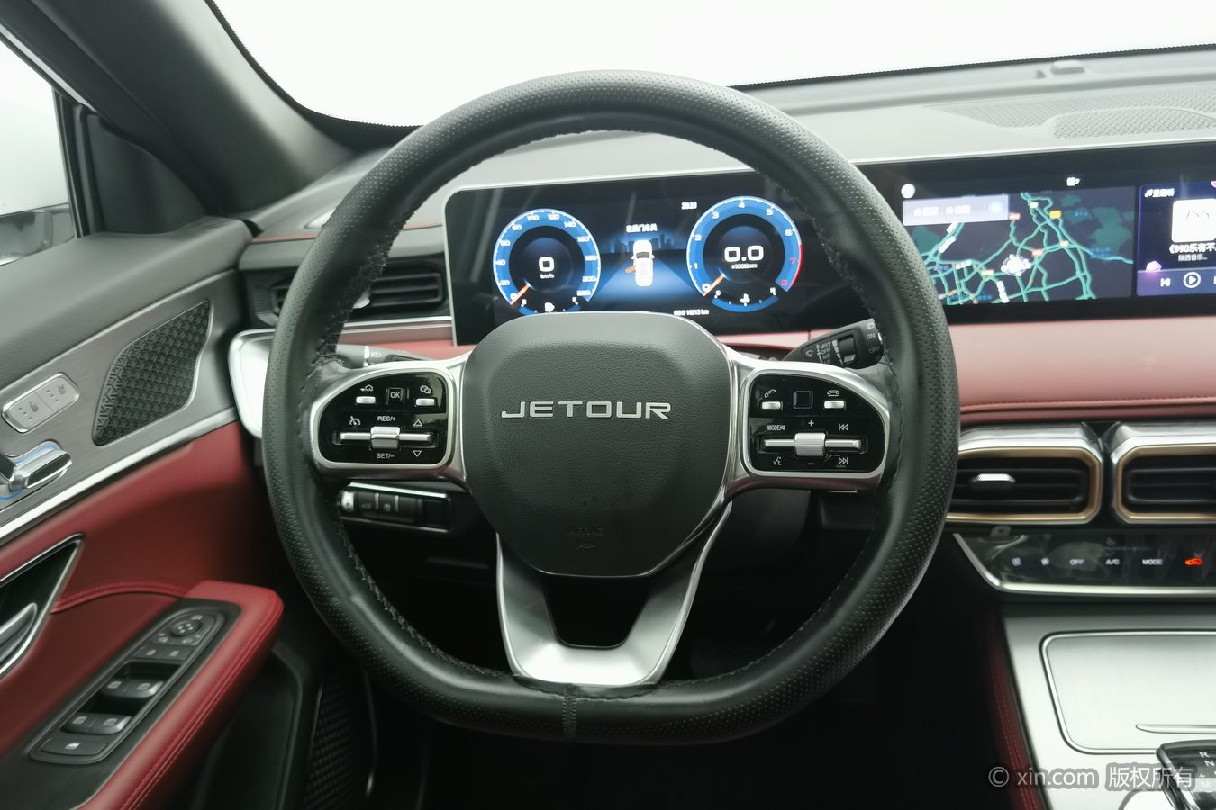 Jetour X70 PLUS 2025 #11 Jetour X70 PLUS 2025 car image #11