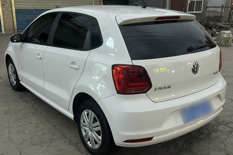 Volkswagen Polo 2017 car image #3