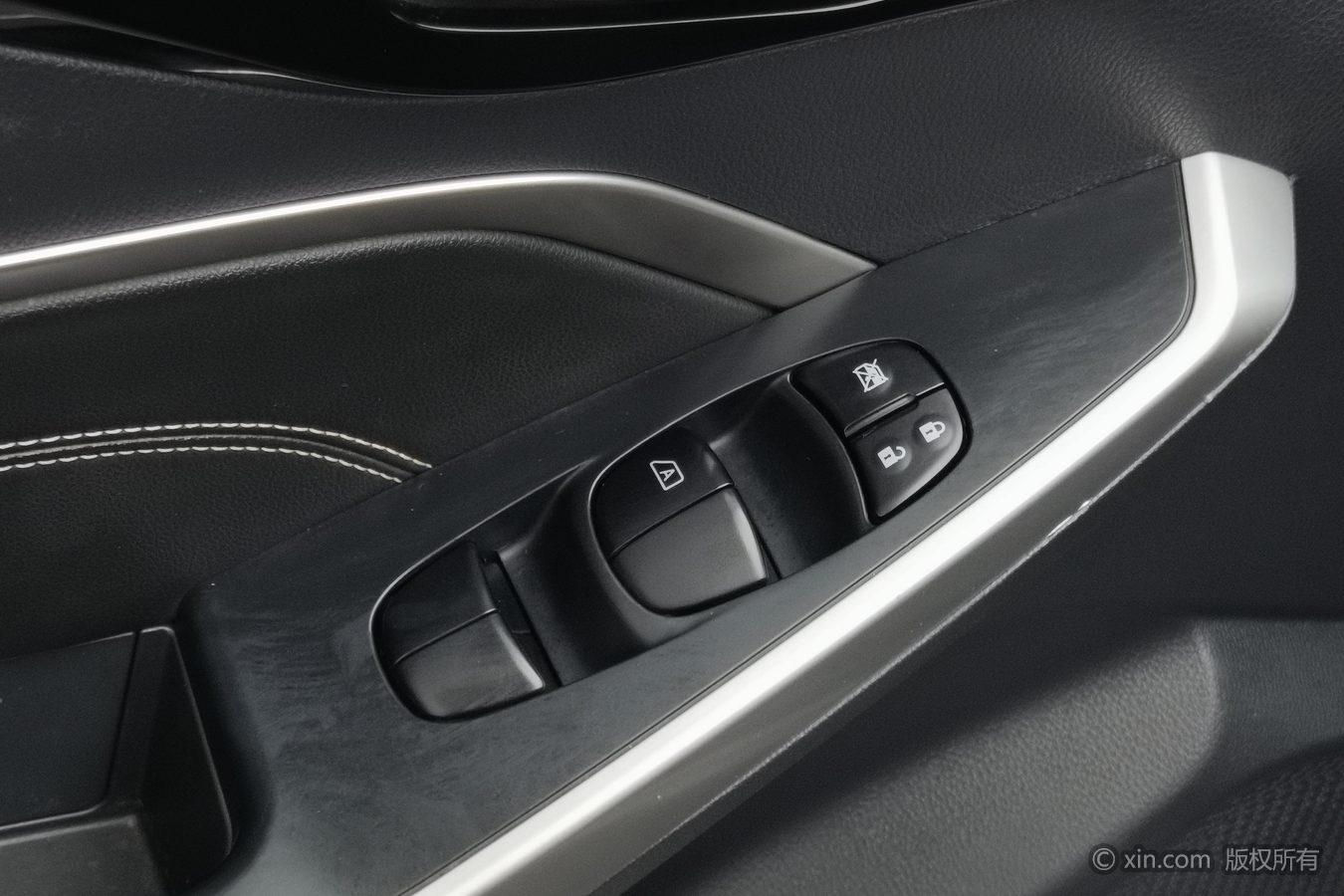 2024 car image #9
