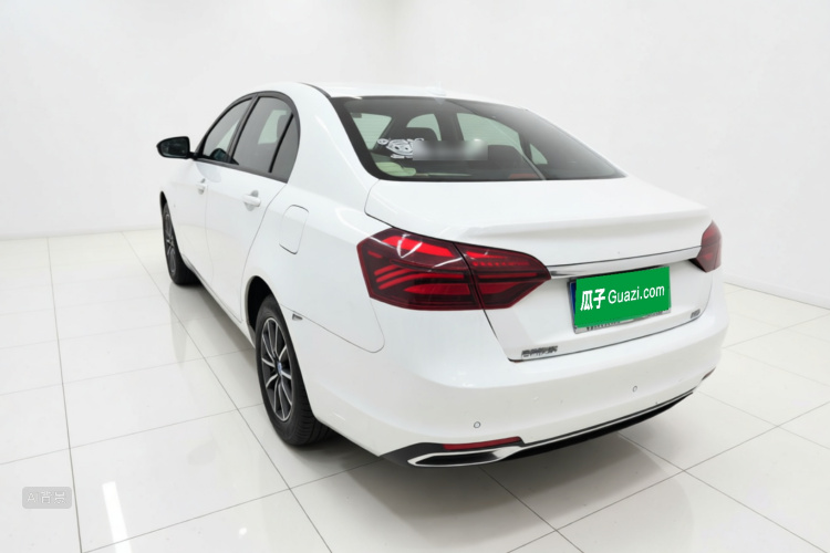 GEELY Emgrand 2019 car image #5