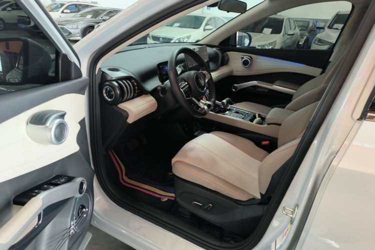 BYD Yuan Plus 2024 #16 BYD Yuan Plus 2024 car image #16