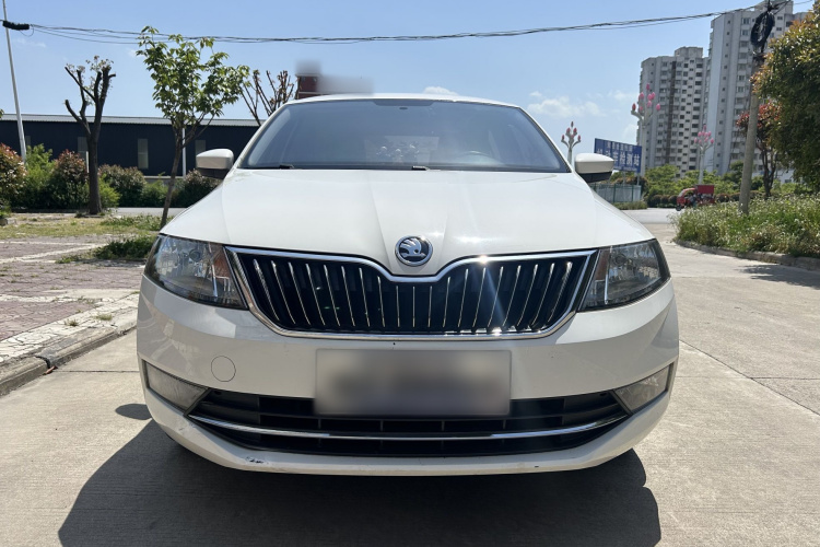 Skoda Rapid 2019 image de voiture #7