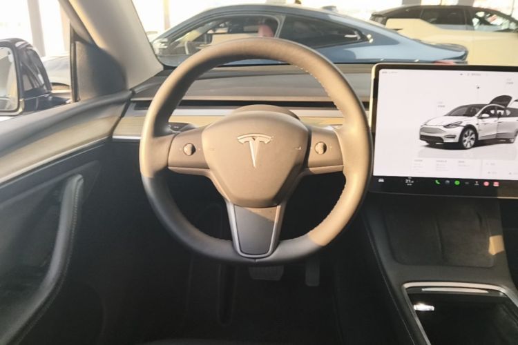 Tesla Model Y 2023 #11 Tesla Model Y 2023 image de voiture #11