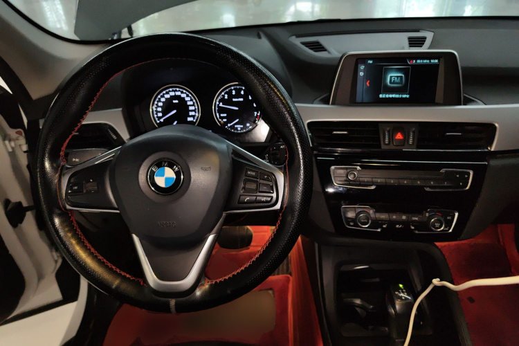BMW X1 2019 car image #11