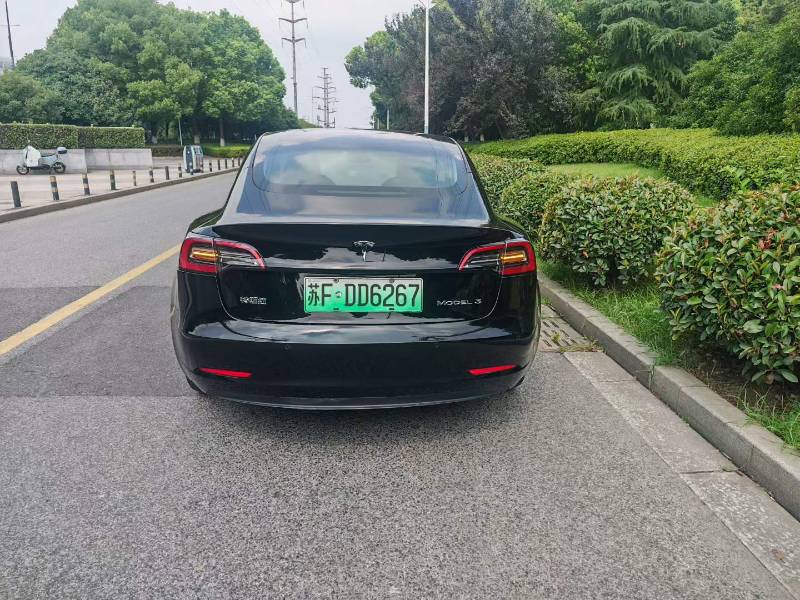 Tesla Model 3 2023 car image #5