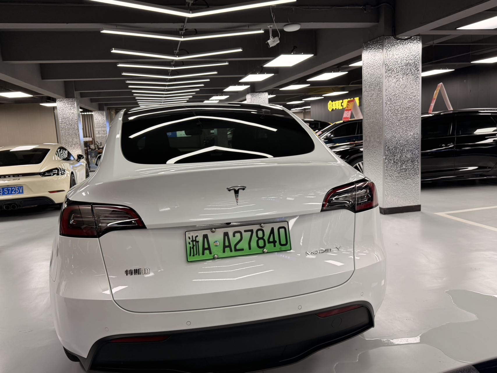 Tesla Model Y 2022 car image #5