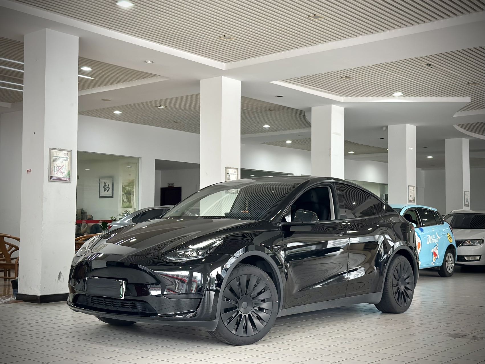 Tesla Model Y 2023 Tesla Model Y 2023 car image