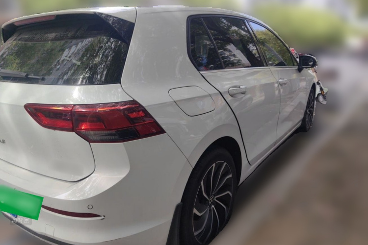 Volkswagen Golf 2021 car image #7