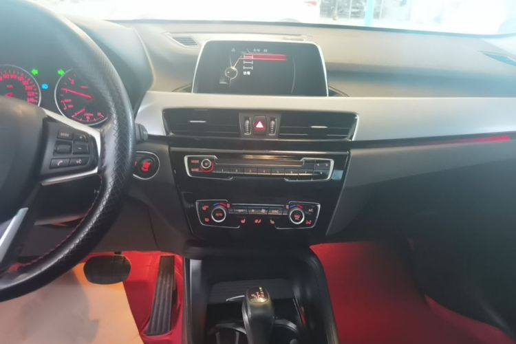 BMW X1 2017 #13 BMW X1 2017 car image #13