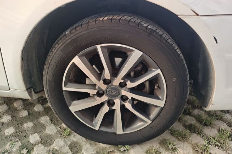 GEELY Emgrand 2020 car image #9
