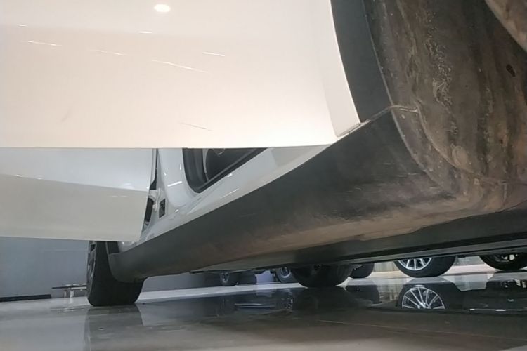 Tesla Model Y 2023 #26 Tesla Model Y 2023 car image #26