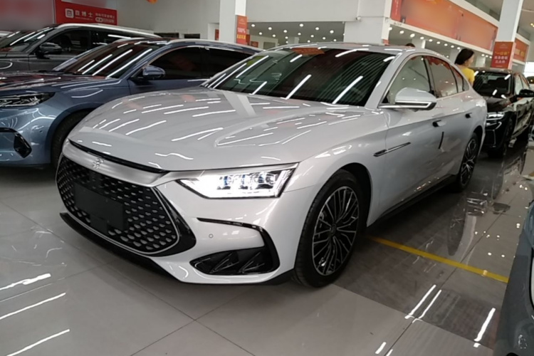 BYD Han 2024 car image #2