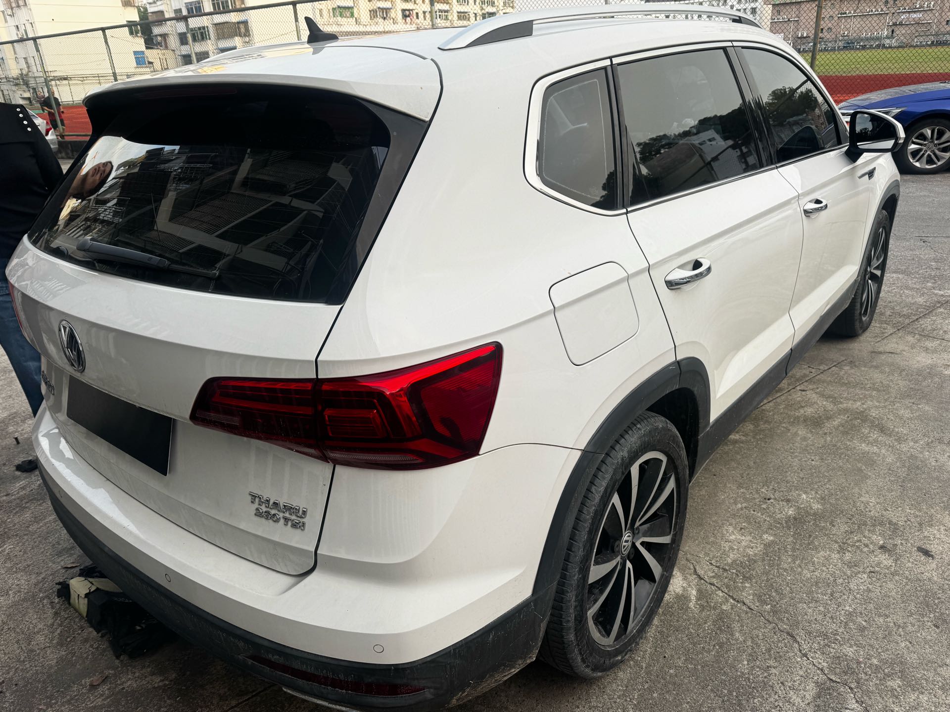 2019 immagine di auto #3