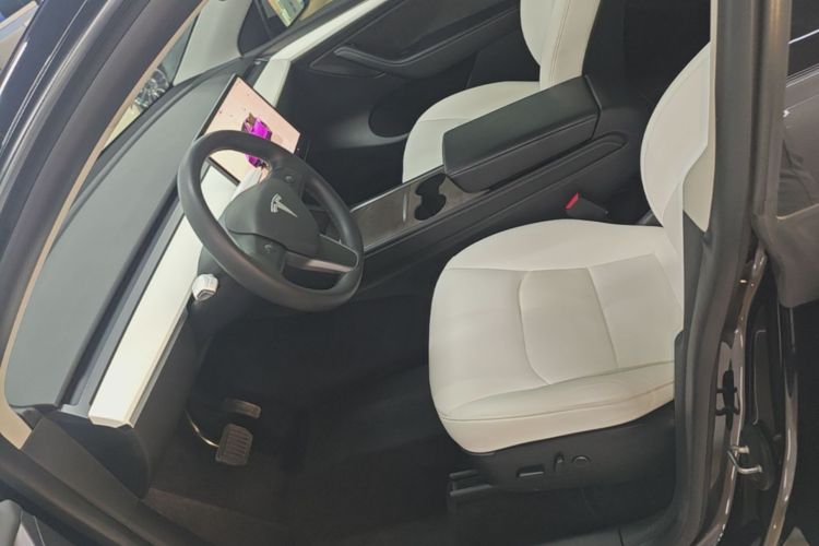 Tesla Model Y 2022 #15 Tesla Model Y 2022 immagine di auto #15