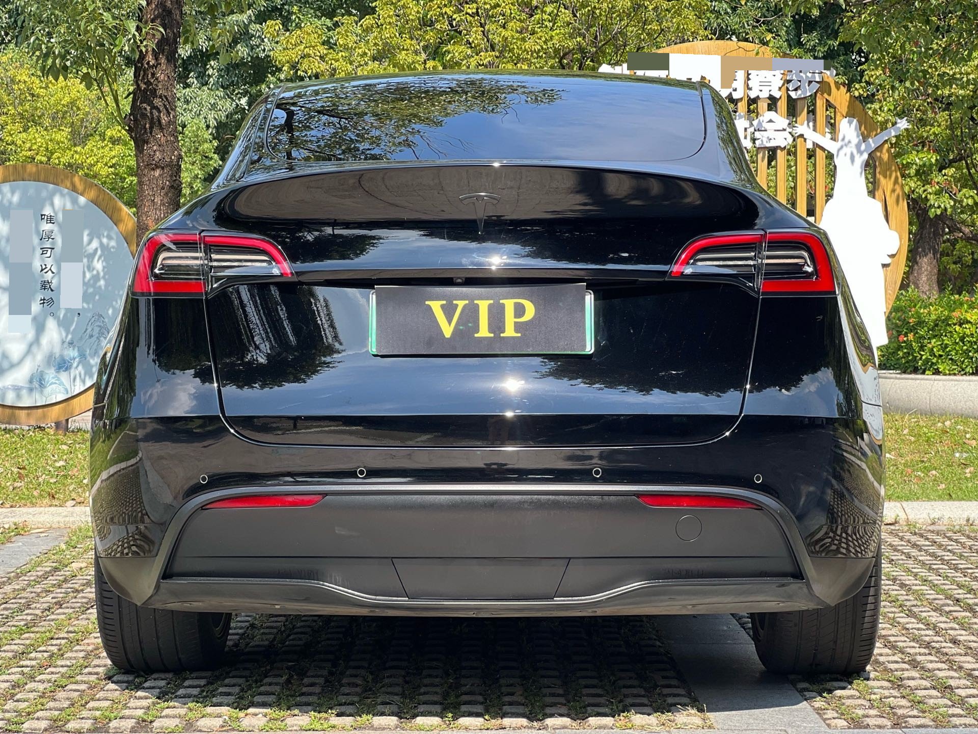 Tesla Model Y 2022 car image #10