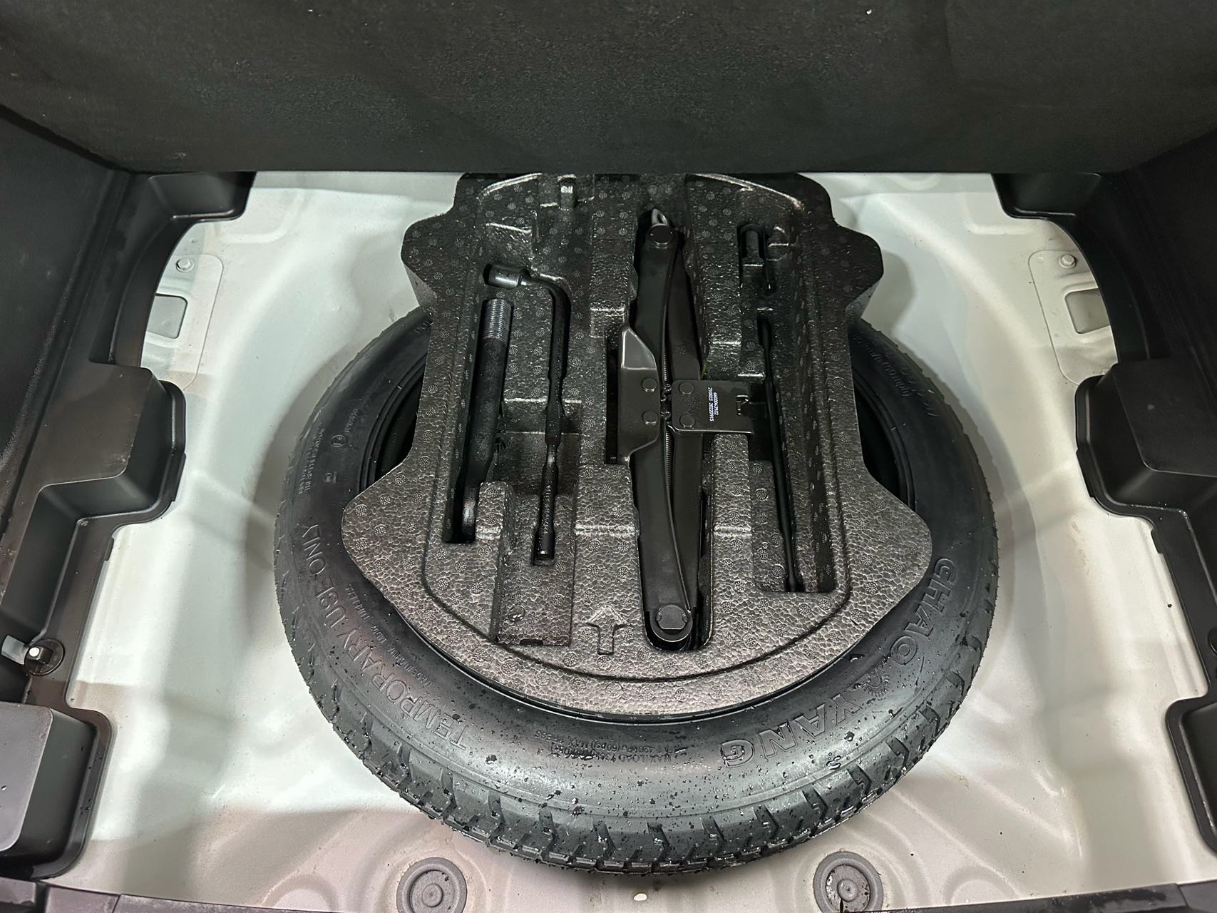 GEELY Coolray 2022 car image #19