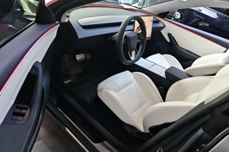 Tesla Model 3 2024 #16 Tesla Model 3 2024 car image #16