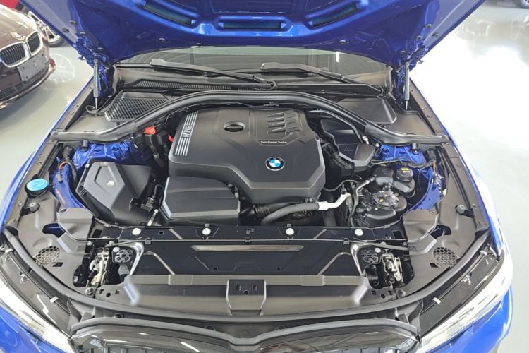 BMW 3 Series 2019 #20 BMW 3 Series 2019 car image #20
