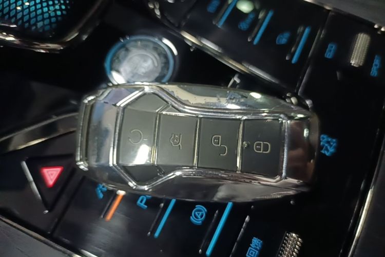 BYD Han 2021 car image #9