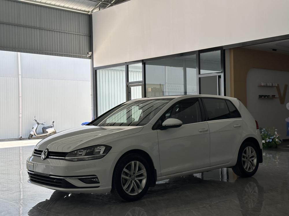 Volkswagen Golf 2018 Volkswagen Golf 2018 car image