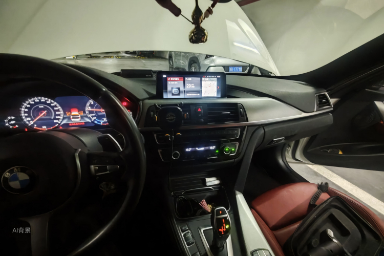 BMW 3 Series 2019 car image #15
