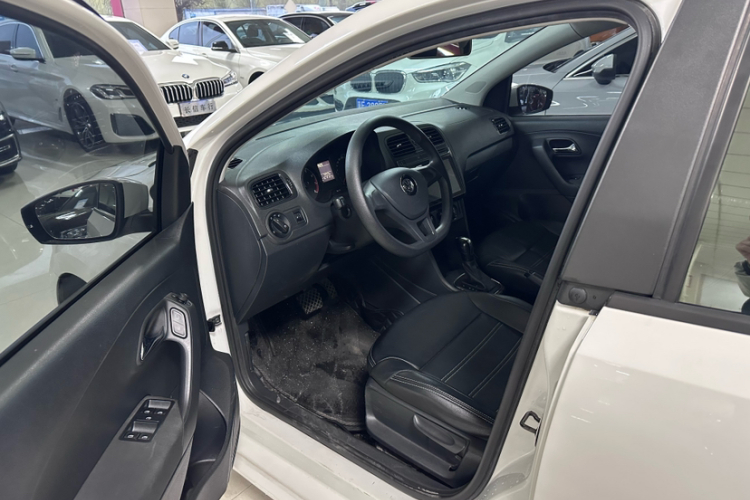 Volkswagen Polo 2018 #21 Volkswagen Polo 2018 car image #21