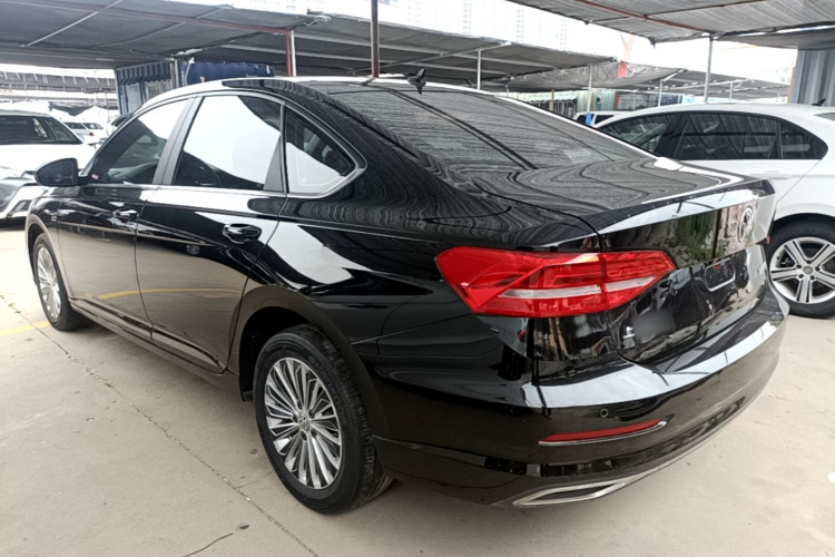 Volkswagen Lavida 2019 car image #5