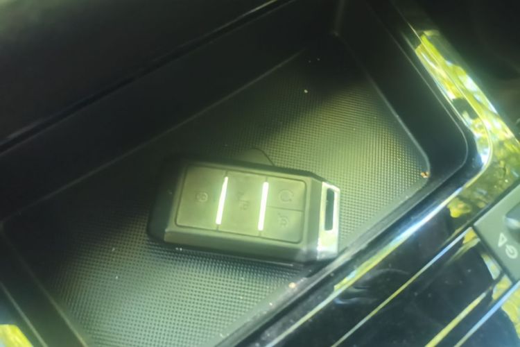BYD Yuan New Energy 2019 car image #10