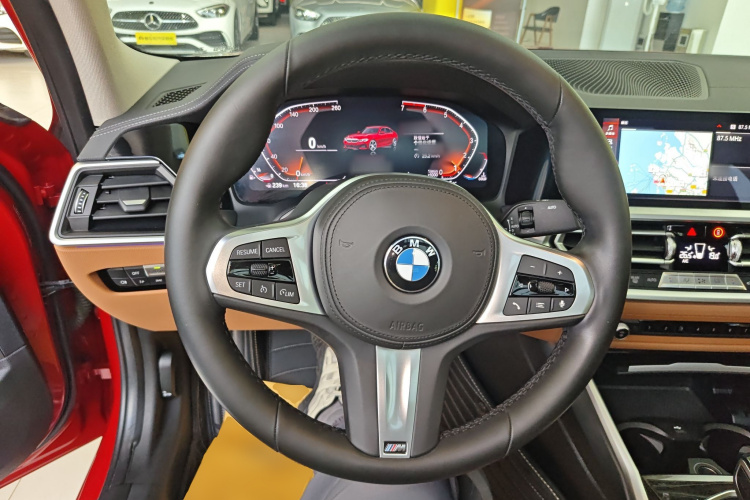 BMW 3 Series 2020 car image #15