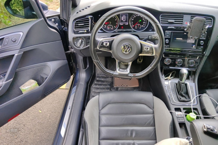 Volkswagen Golf 2018 #12 Volkswagen Golf 2018 car image #12