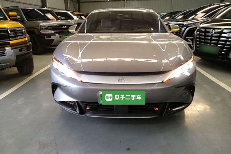 BYD Han 2023 car image #3