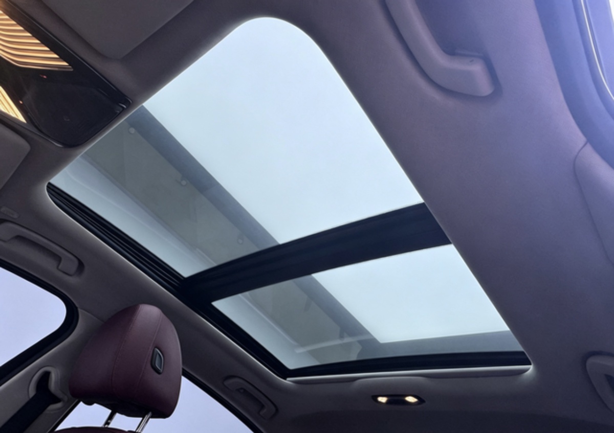 BMW 3 Series 2020 car image #9