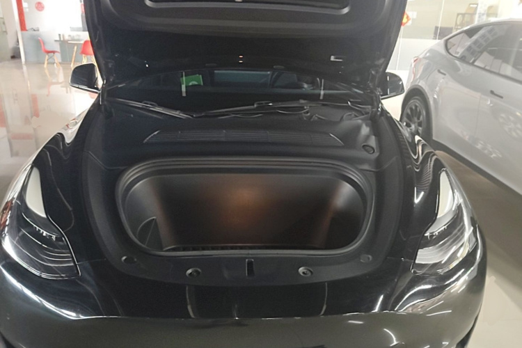 Tesla Model Y 2022 #20 Tesla Model Y 2022 car image #20