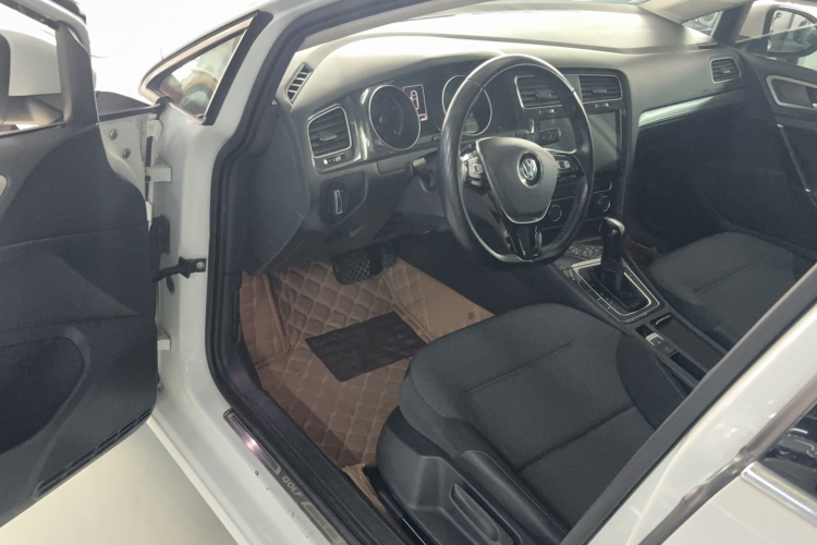 Volkswagen Golf 2018 #10 Volkswagen Golf 2018 car image #10