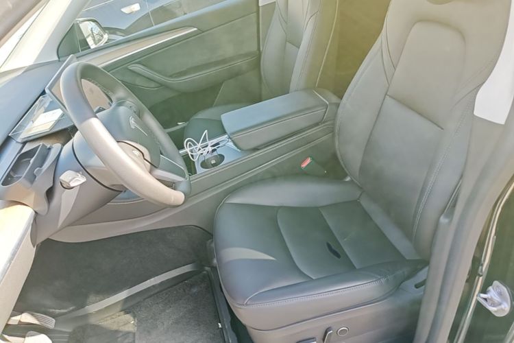 Tesla Model Y 2022 #15 Tesla Model Y 2022 car image #15