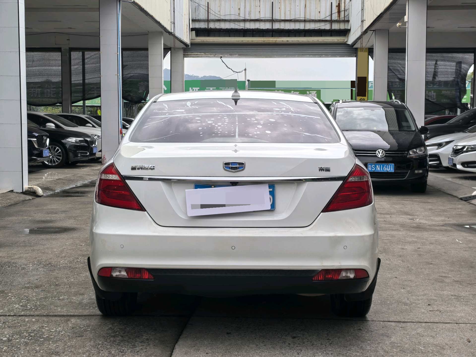 GEELY Emgrand 2017 imagem de carro #3