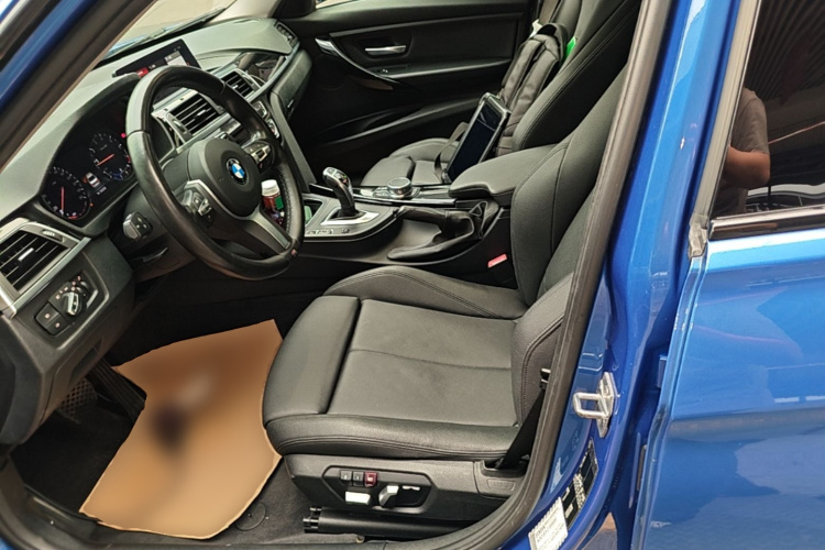 BMW 3 Series 2018 #19 BMW 3 Series 2018 car image #19