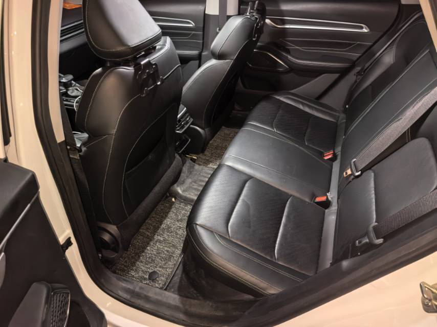 GEELY Emgrand 2022 #8 GEELY Emgrand 2022 car image #8