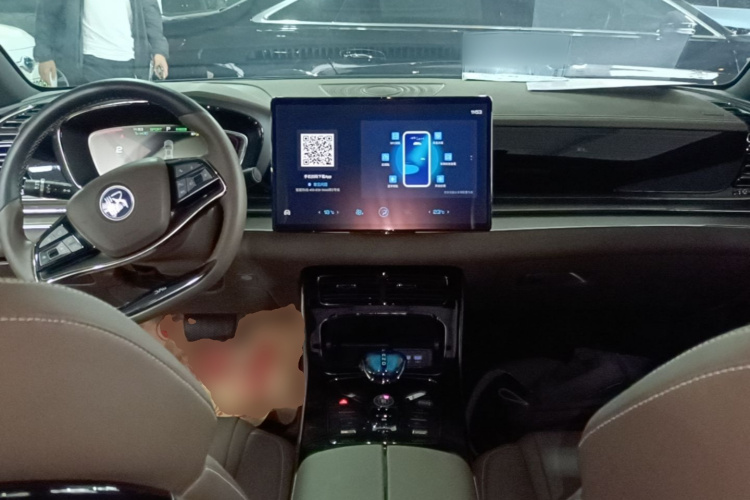 BYD Han 2022 car image #10