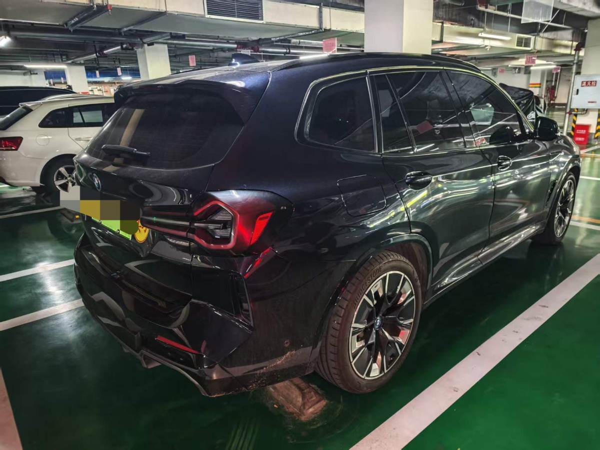 BMW iX3 2023 car image #7