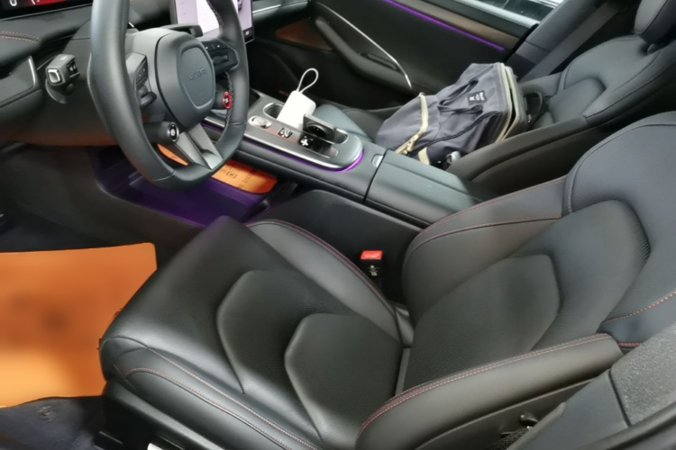MI SU7 2025 car image #15