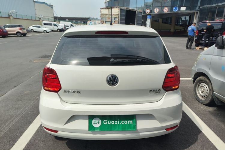 Volkswagen Polo 2018 car image #6
