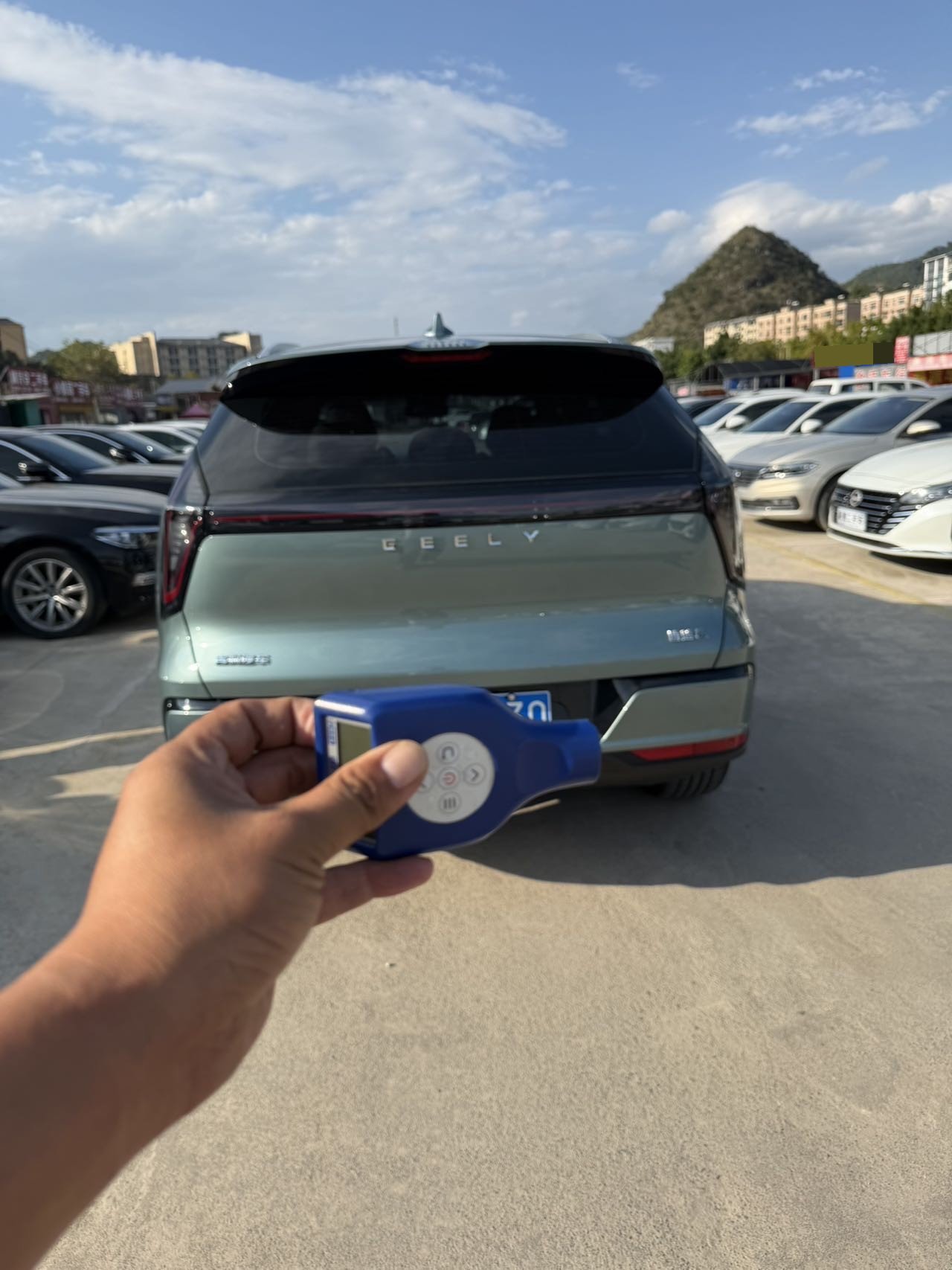 GEELY Boyue L 2025 car image #5