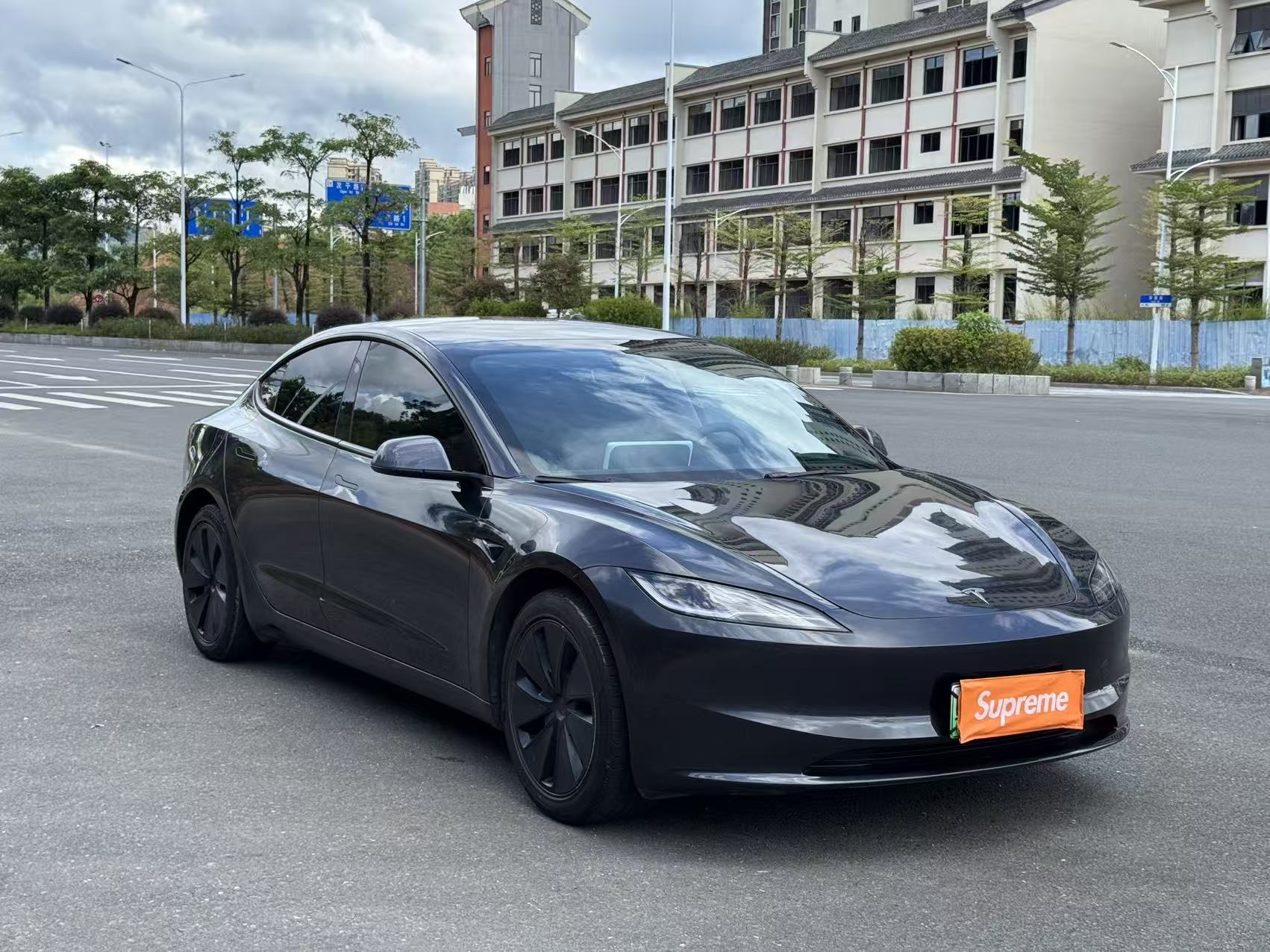Tesla Model 3 2025 #3 Tesla Model 3 2025 car image #3