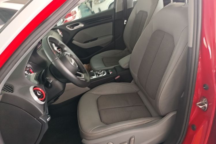 Audi A3 2019 car image #15