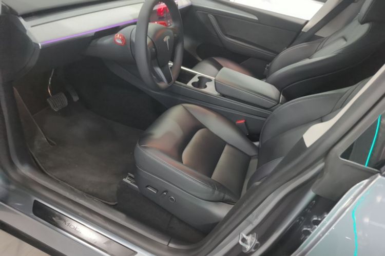Tesla Model Y 2024 #15 Tesla Model Y 2024 car image #15