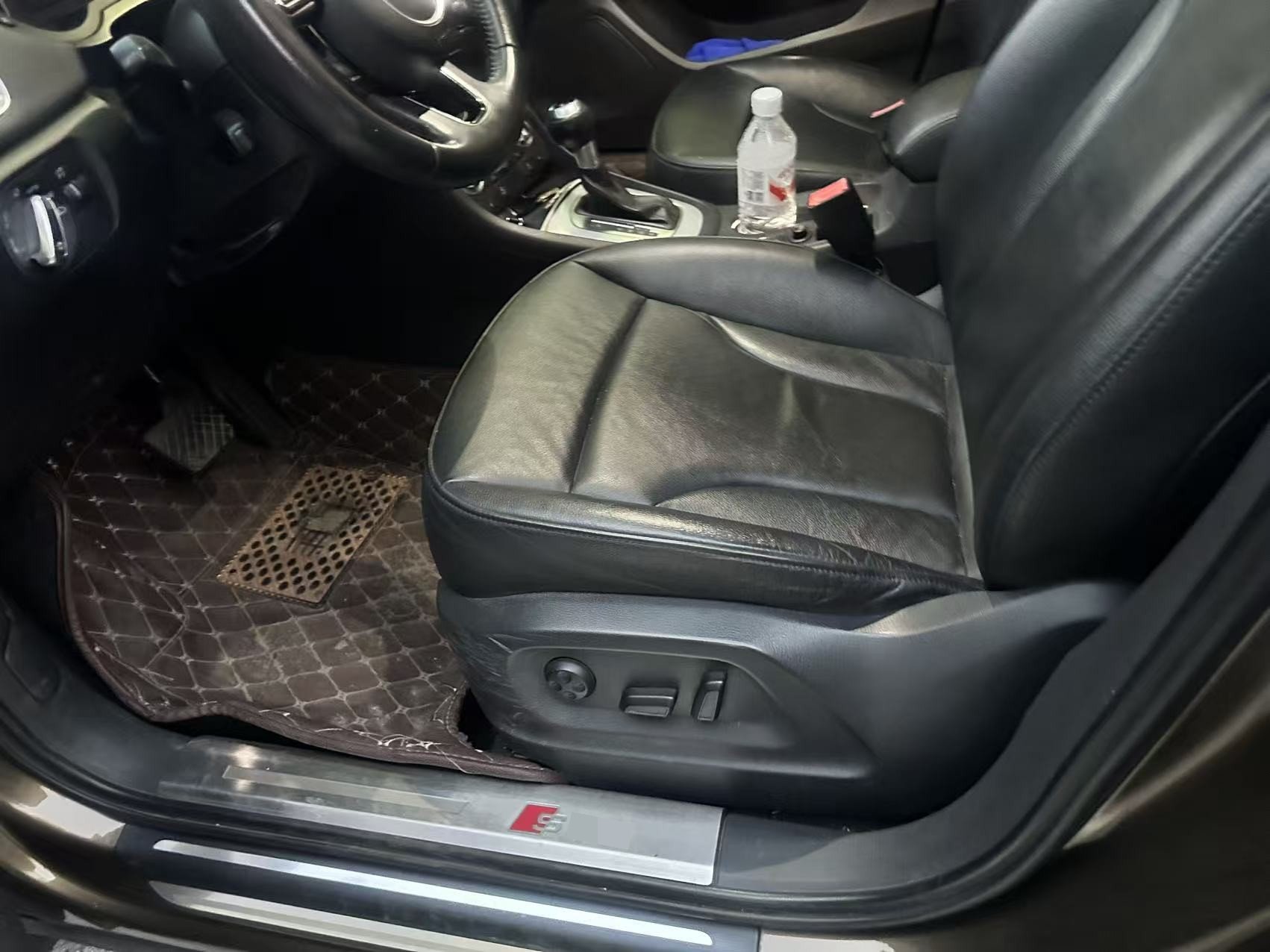 Audi Q3 2013 car image #3