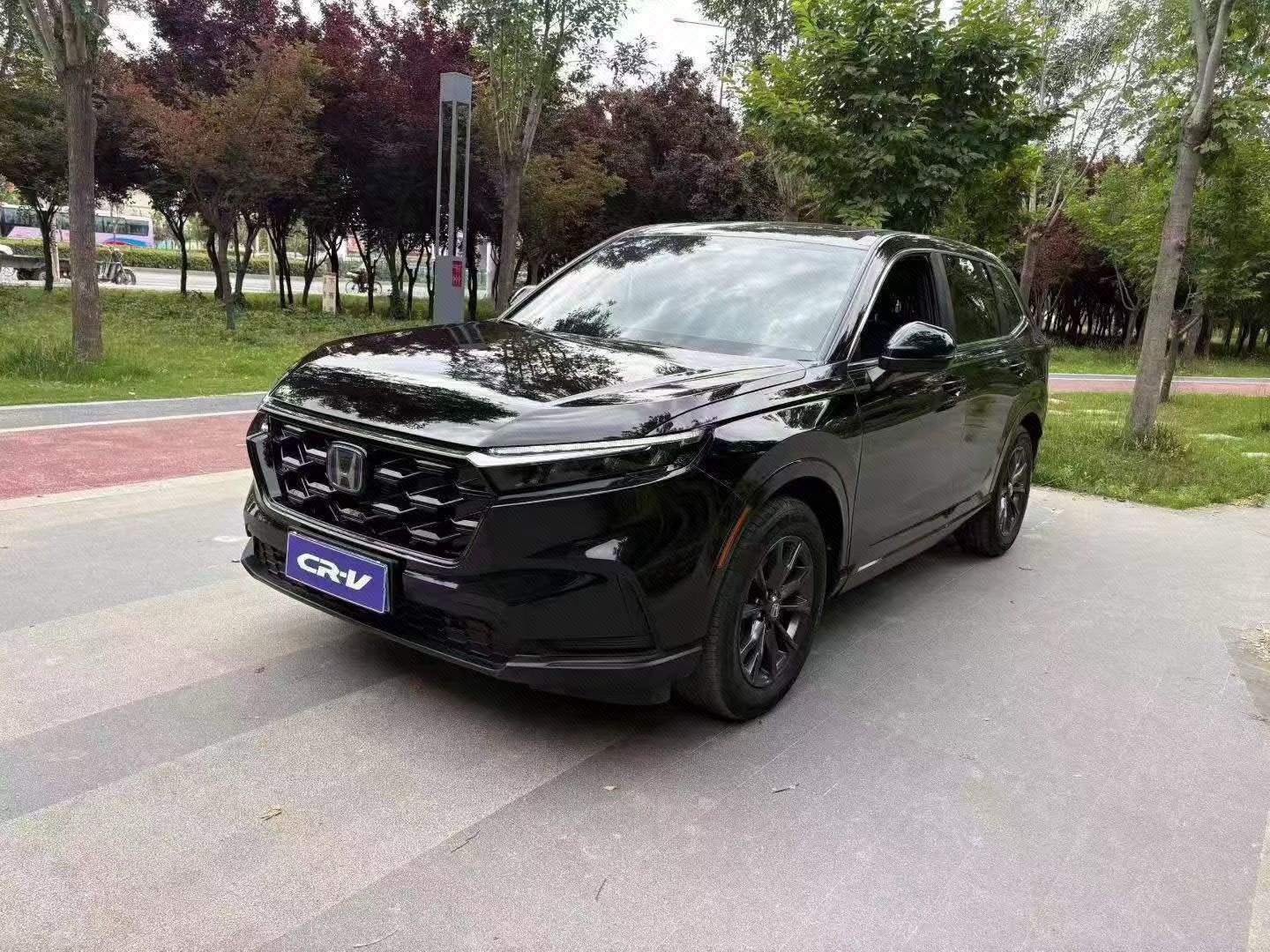 Honda CR-V 2025 car image 