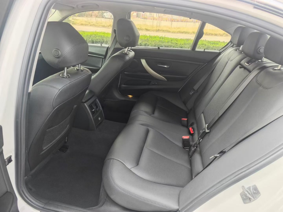 BMW 3 Series 2015 #8 BMW 3 Series 2015 car image #8